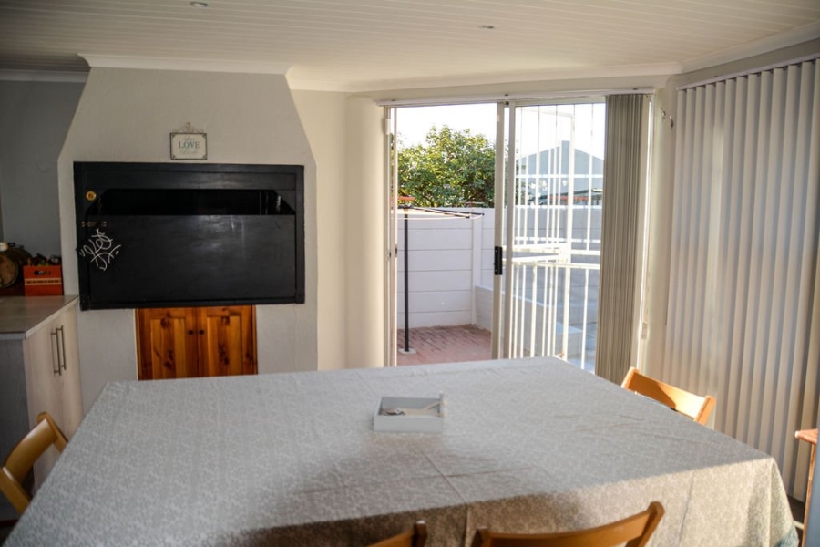 4 Bedroom Property for Sale in Vredendal Western Cape
